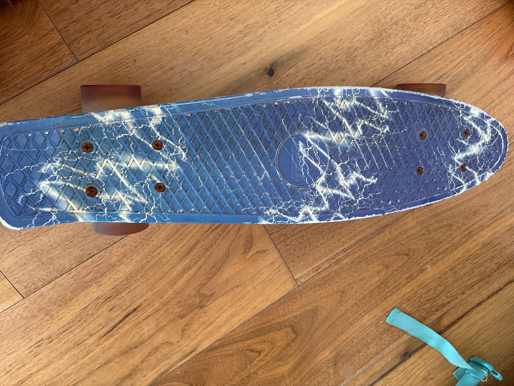 Penny Skateboards Skateboards: Pennyboard mit coolem Lightning-Design, Sommer-Spass! – Usato da Wettswil venduto da Missyellow