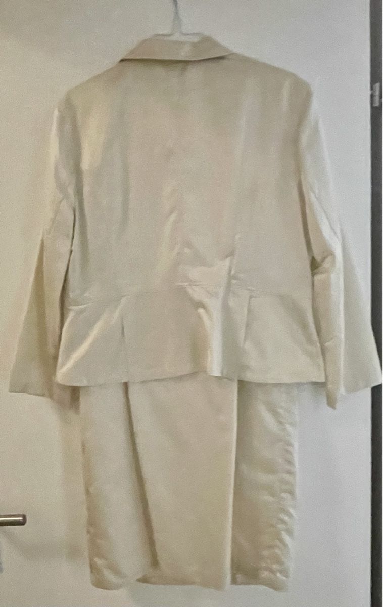 Costumi: Sommer LAURÉL Kostüm, cremefarben, Gr 38 – Usato da Reinach BL venduto da sake08-2008 1