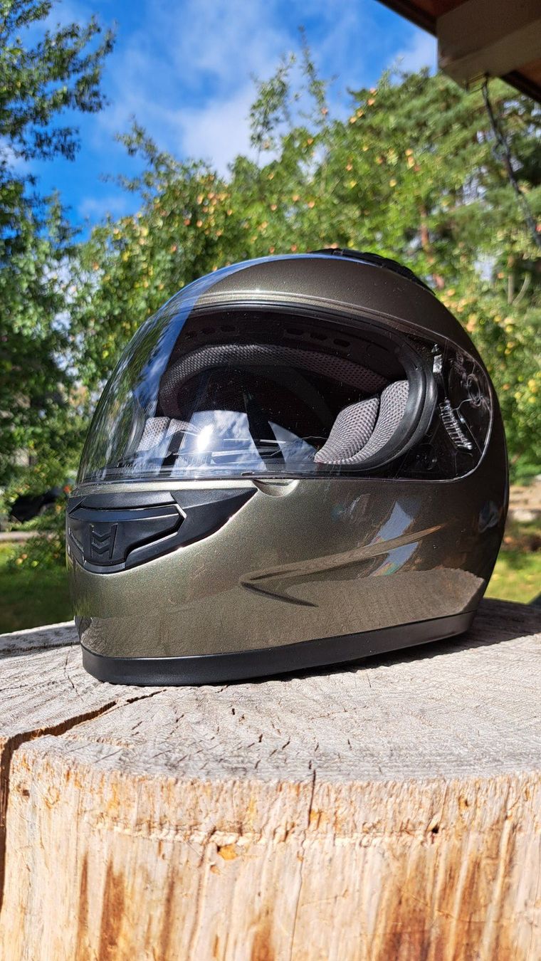 Caschi & visiere: Casque de moto enfant – Usato da Fontenais venduto da Lydialavendeuse 2