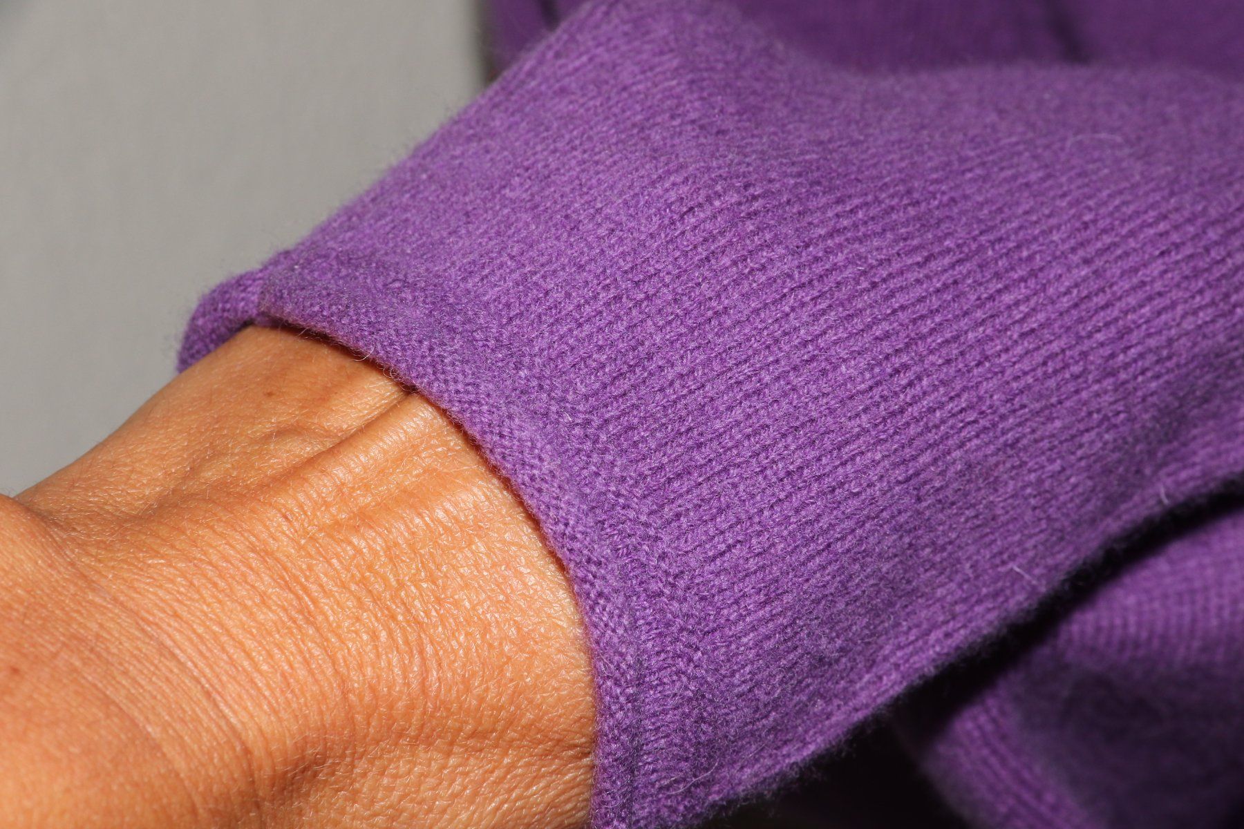 Maglioni & Felpe: Toller Pullover aus 100% Wolle Gr.M  neu – Nuovo (secondo la descrizione) da Oberwil-Lieli venduto da Svetlana28 4