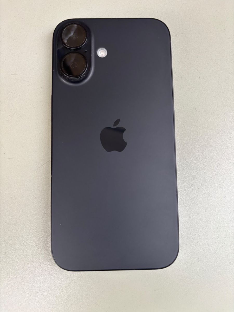 Apple Telefoni cellulari / Smartphones: iPhone 16 – Nuovo (secondo la descrizione) da Suhr venduto da Aleksandric