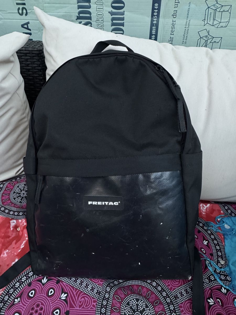 Freitag Zaini: Schwarzer Freitag Rucksack Malcom F601 – Usato da Chur venduto da arxi 1