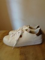 Neuwertige weisse Bench Sneakers Gr. 38 - 220919