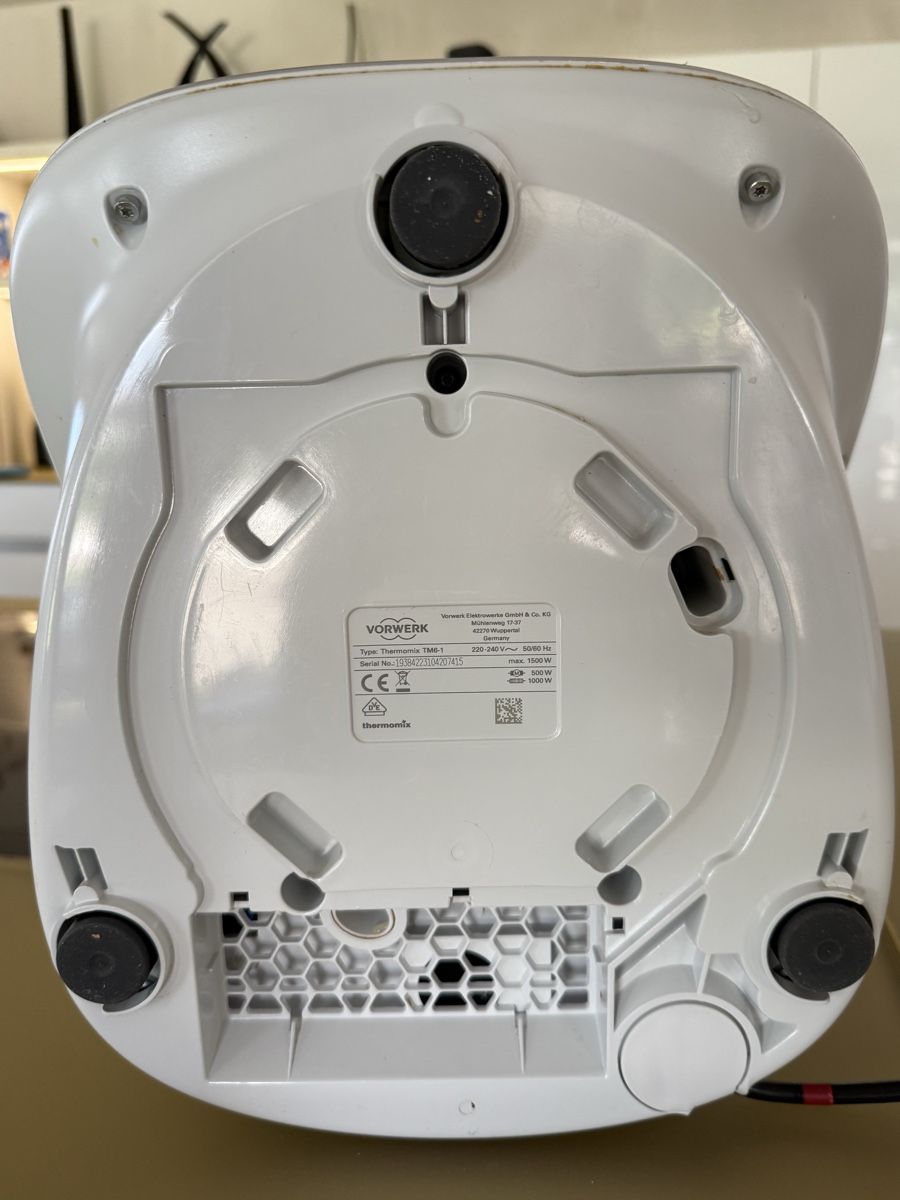 Thermomix Elettrodomestici da cucina: Thermomix TM6 - Grundgerät – Usato da Füllinsdorf venduto da Desmorado 2