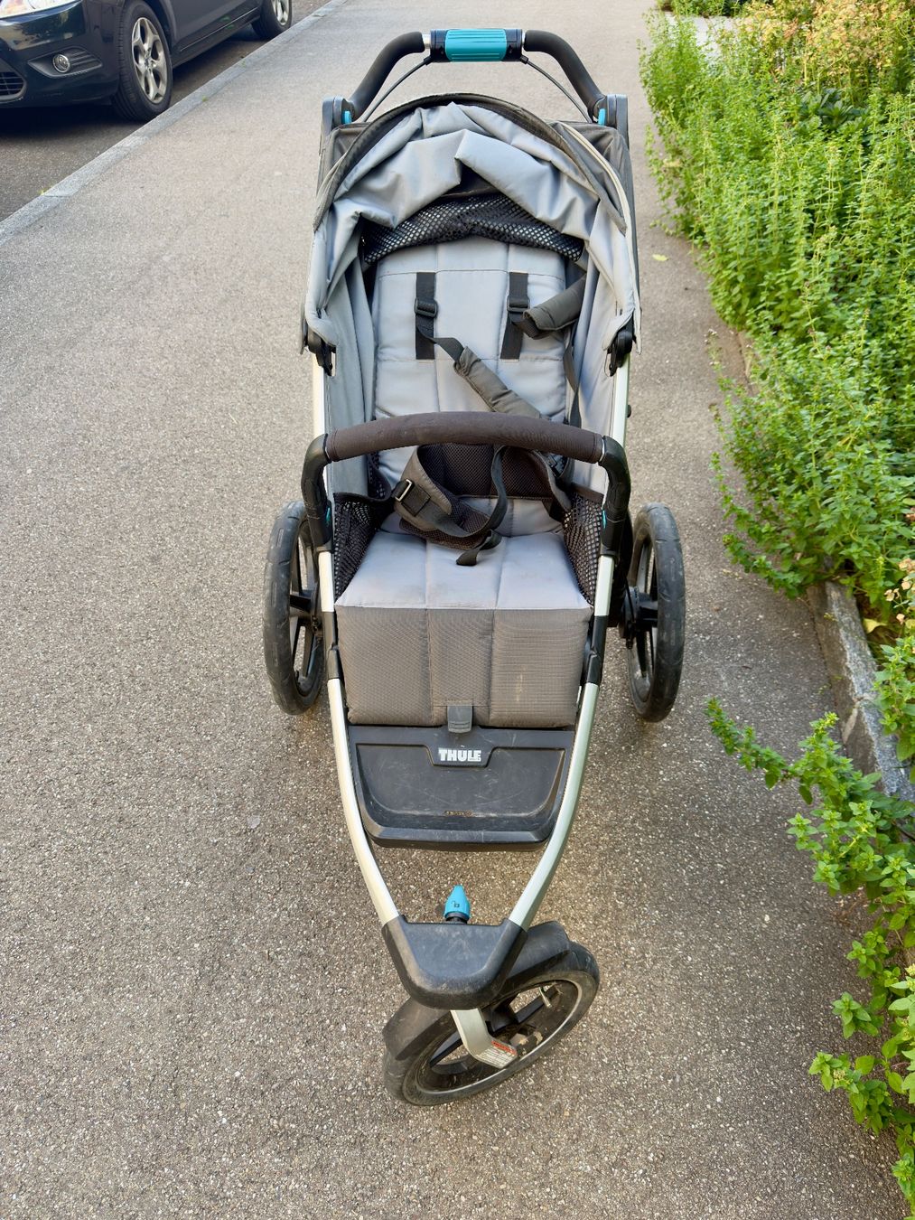 Thule Carrozzine: Thule Urban Glide 2 Stroller - Great for Summer Adventures – Usato da Basel venduto da pandrade08 1