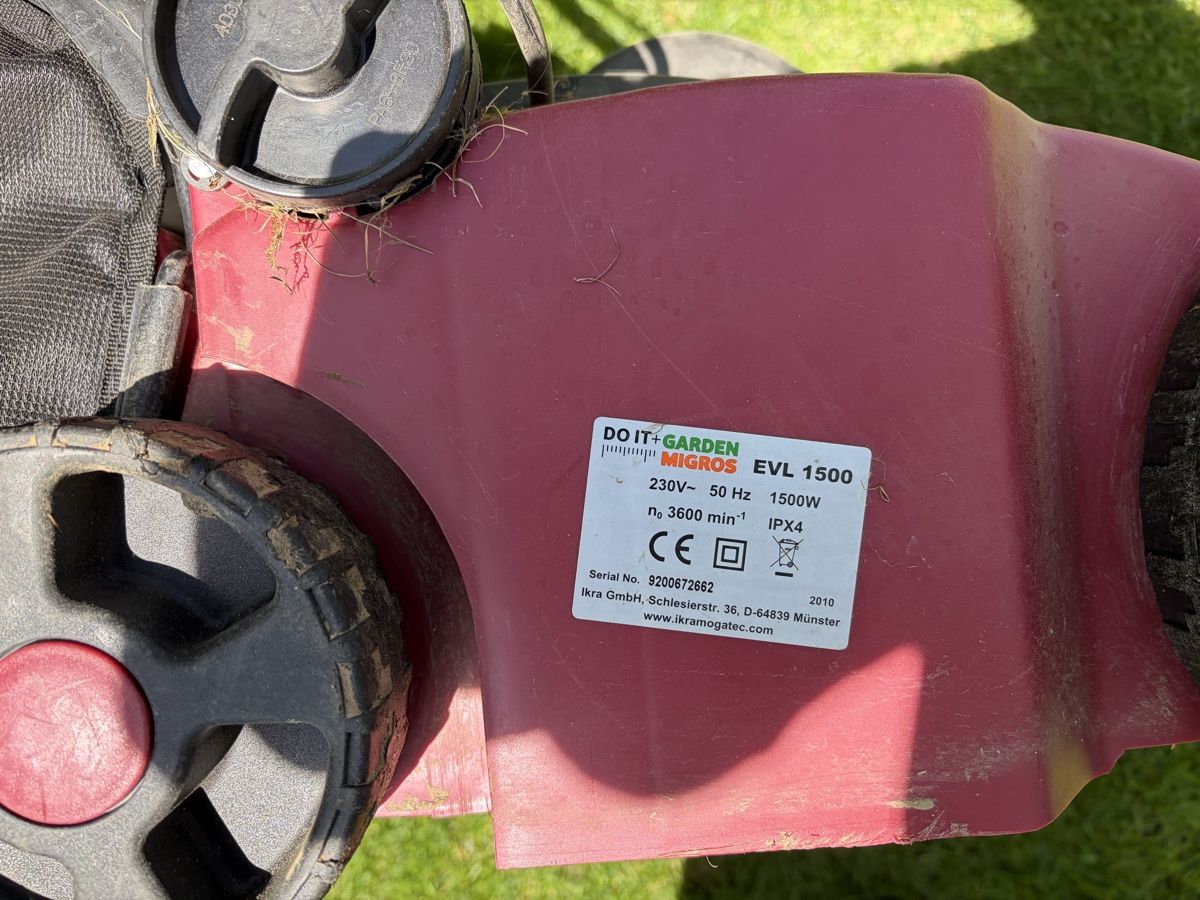 Attrezzi per la lavorazione del suolo: Elektrovertikutierer MioGarden EVL 1500 – Usato da Watt venduto da Tristan1a 3