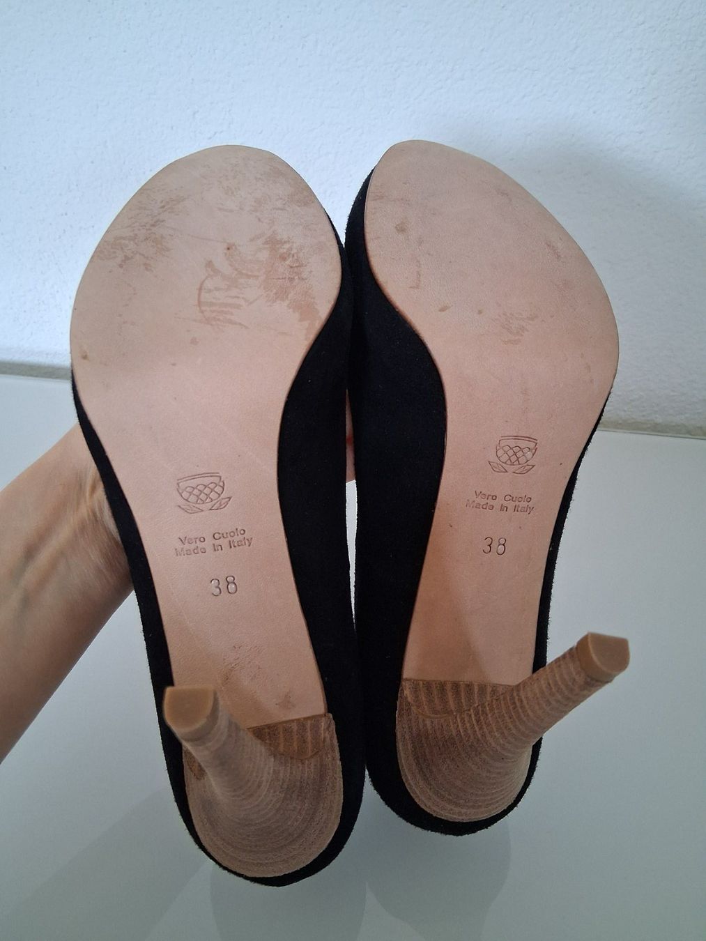 Navyboot Damenschuhe: Navyboot Leder Peeptoe Pumps 38 – Gebraucht aus Lengnau AG von Nathi88 4