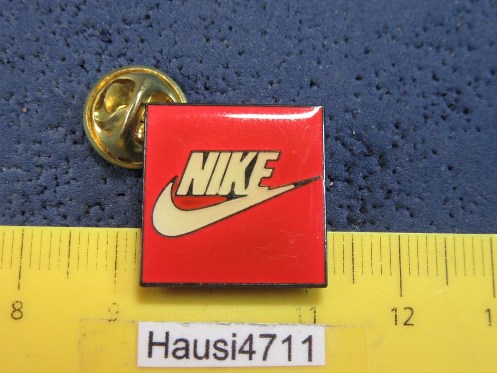 PIN NIKE SPORT KLEIN | Kaufen auf Ricardo