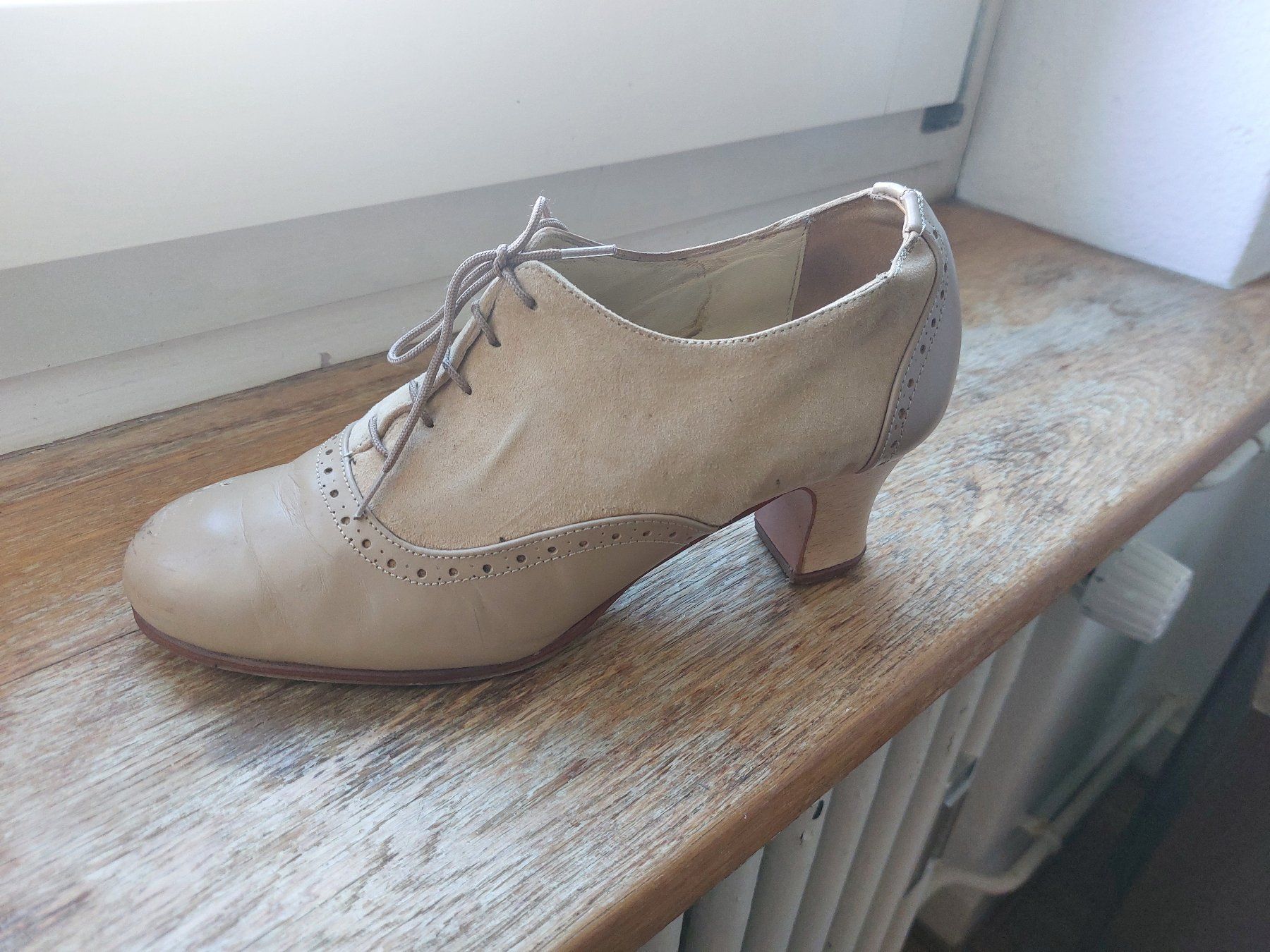 Damenschuhe: Flamencoschuh beige zum Einsteigen – Gebraucht aus Basel von kon_wz8r 1