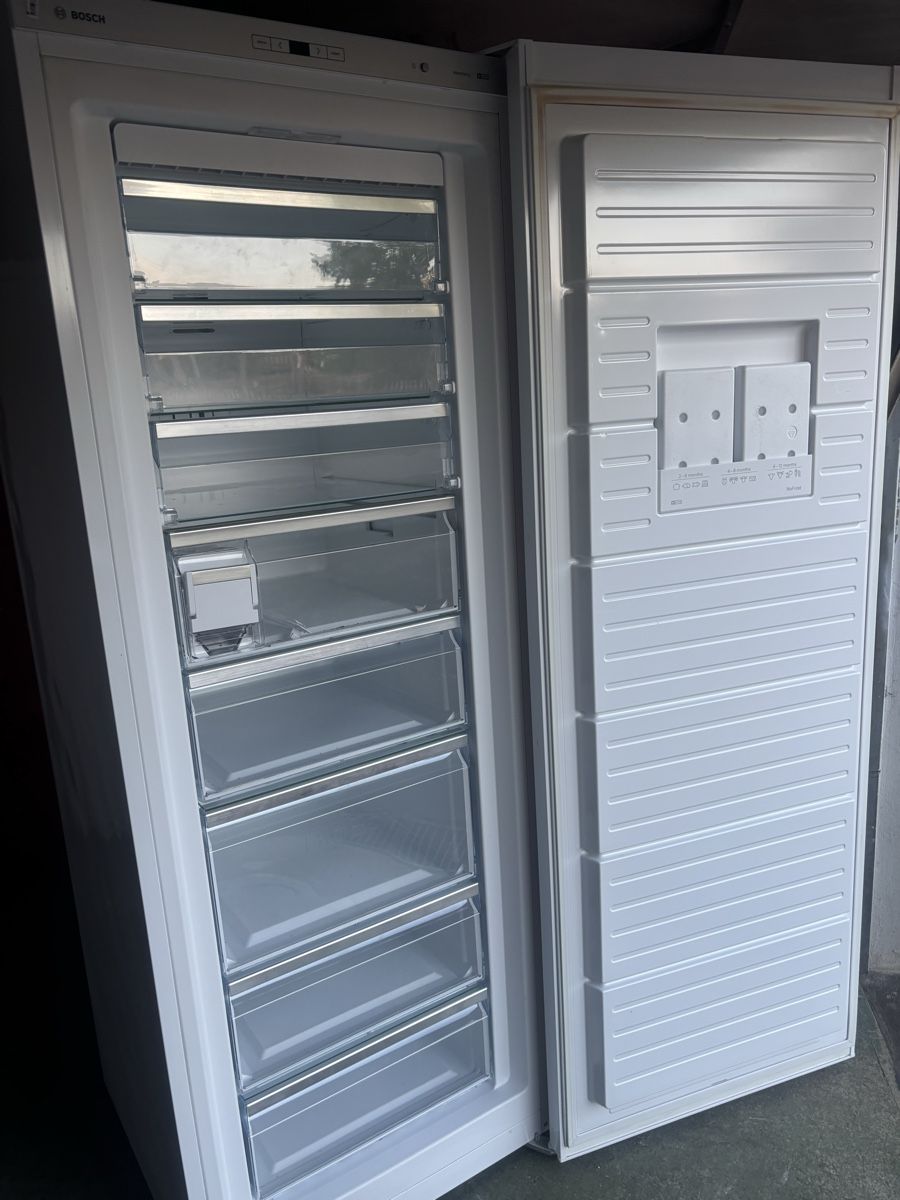 Bosch Congélateurs: Gefrierschrank BOSCH No FROST – D'occasion à Gränichen par R.7 3