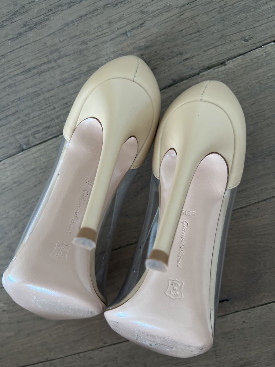 Gianvito Rossi Damenschuhe: Gianvito rossi 38.5 – Gebraucht aus geneve von gro_7mmx 4