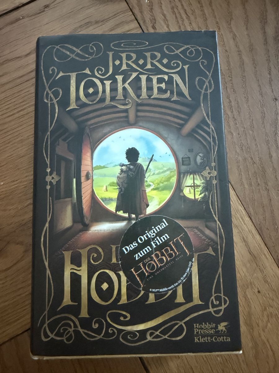 Bücher: Buch Der Hobbit J.R.R. Tolkien – Gebraucht aus Zürich von chi_9dfb