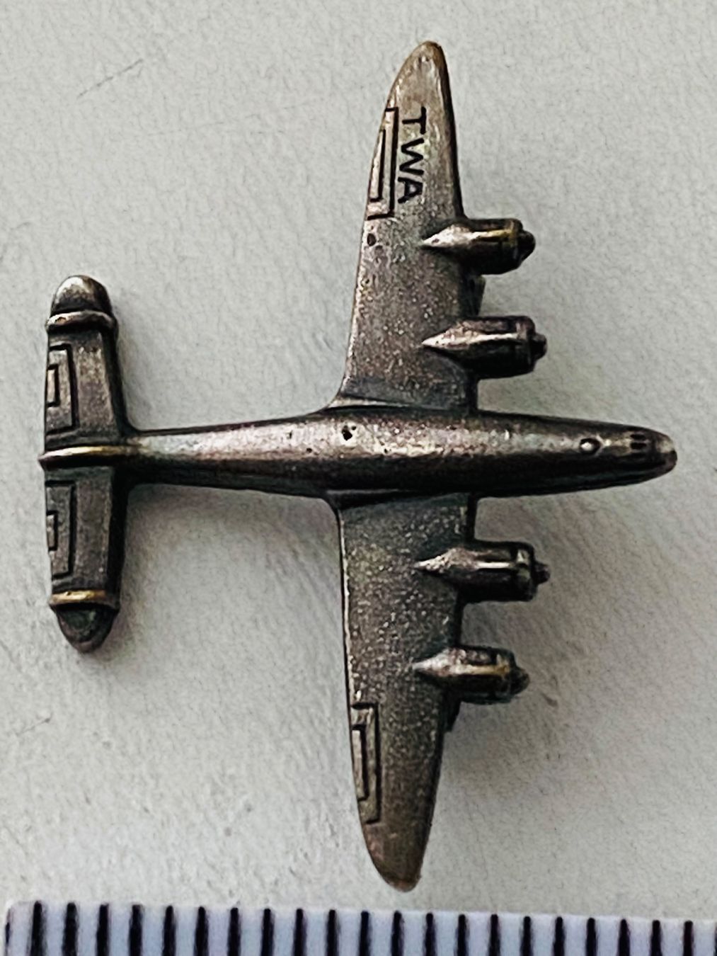 Broschen & Nadeln: uralt Flugzeug Anstecker LOCKHEED TWA Constellation um 1945 – Gebraucht aus Müswangen von buyin 1