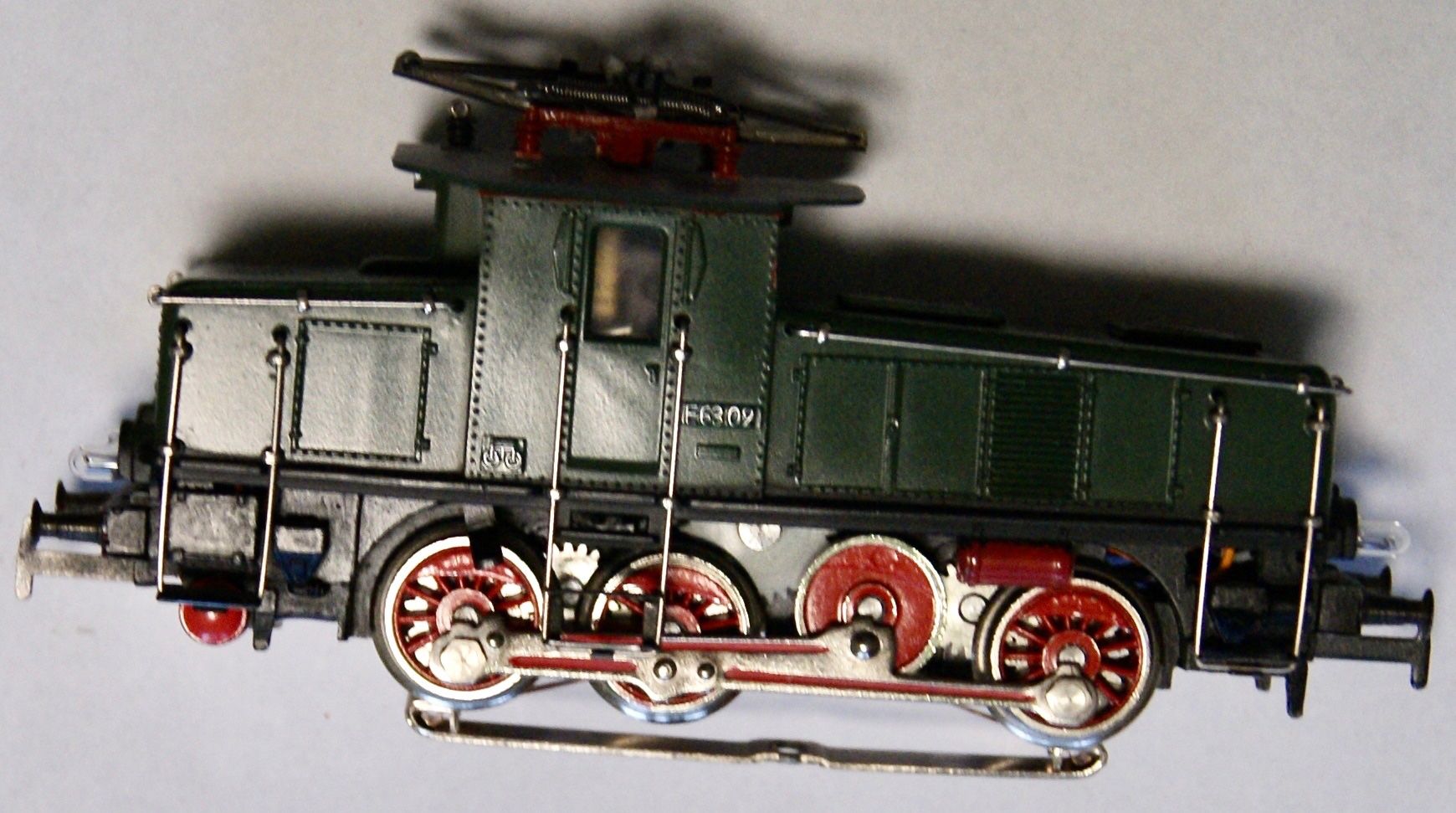 Märklin Modellini di ferrovie: Locomotive digitale Marklin E6302 – Usato da Morrens VD venduto da alain50 2