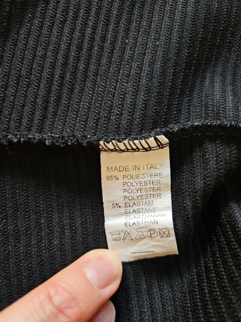 Giacche: Schwarze Jacke mit Perlen – Usato da Liestal venduto da corneb 3