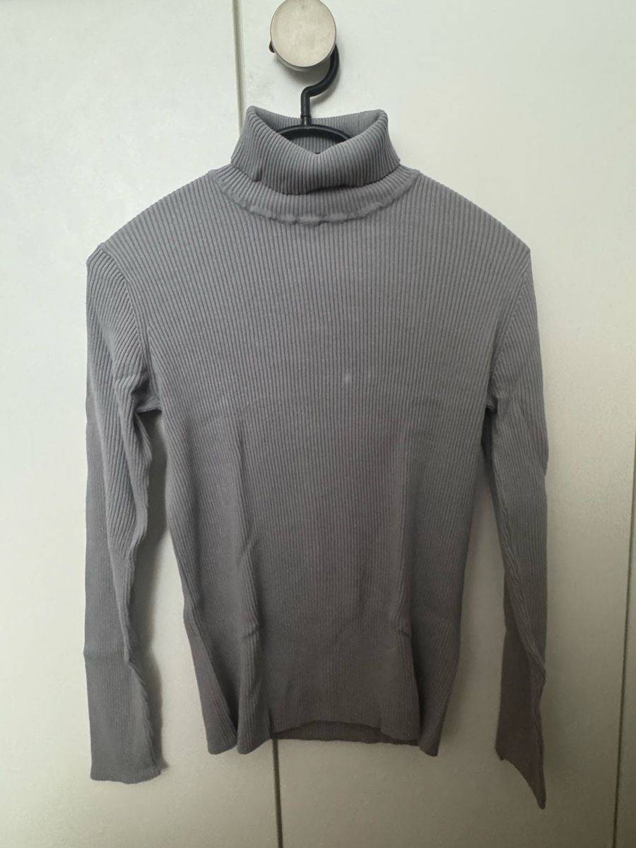 H&M Pulls & Sweat-shirts: Pull col roulé H&M taille M – D'occasion à Meyrin par mai_pl7s