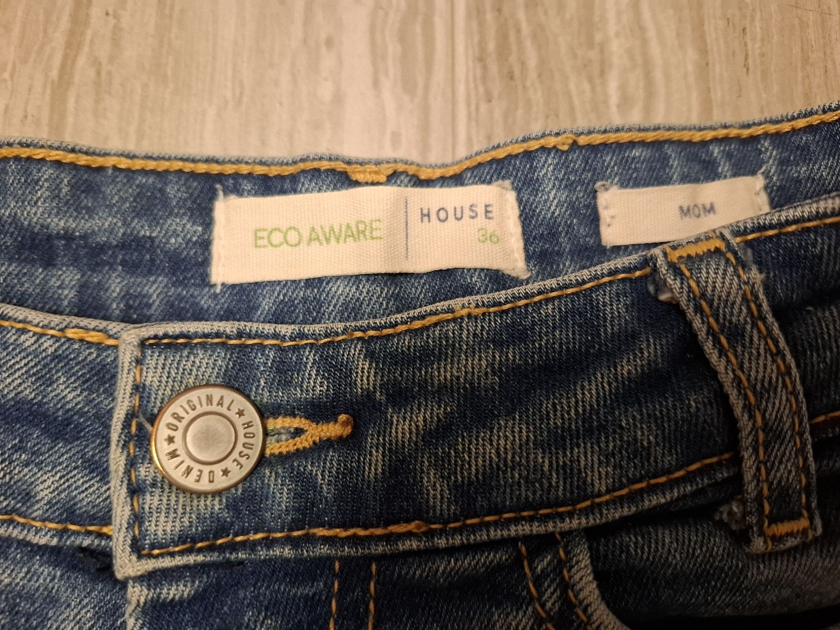 Jeans: jeans bleu taille 36 – Gebraucht aus Ecublens FR von ame_y8tq 2