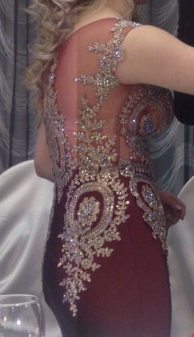 Robes: Kleid – Neuf (Voir description) à Stein AG par Ibi__
