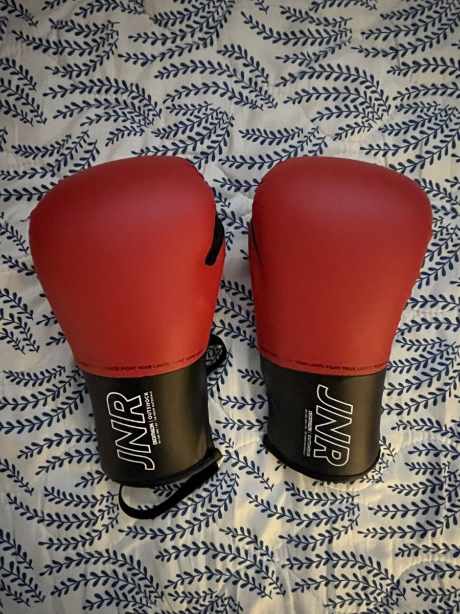 Decathlon Sacchi da boxe: Decathlon Outshock Boxsack – Usato da Mont-sur-Rolle venduto da MsRVD 2