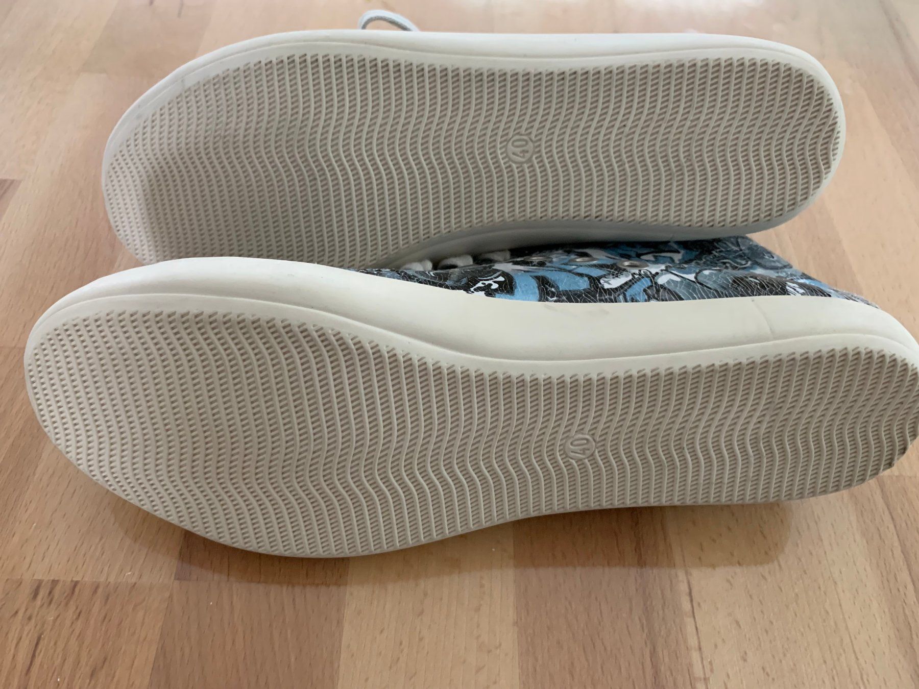 Scarpe da donna: Sneakers Grafiti Gr. 40 Leder – Nuovo e nell'imballaggio originale da Wetzikon ZH venduto da EvisStore 5