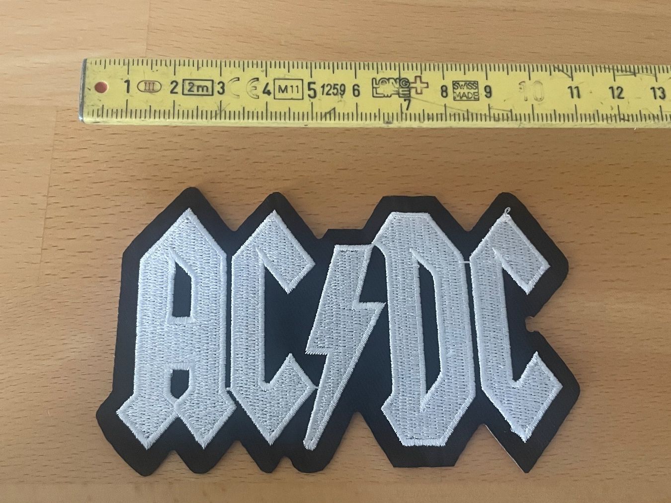 Toppe: AC/DC - Patch Sticker Aufnäher Rock Pop Metal 5 – Nuovo (secondo la descrizione) da Horn venduto da abutre72