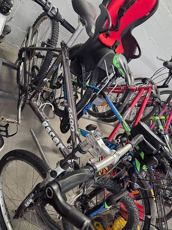 Biciclette: VTT avec suspension avant – Usato da Epalinges venduto da Coronetpeak