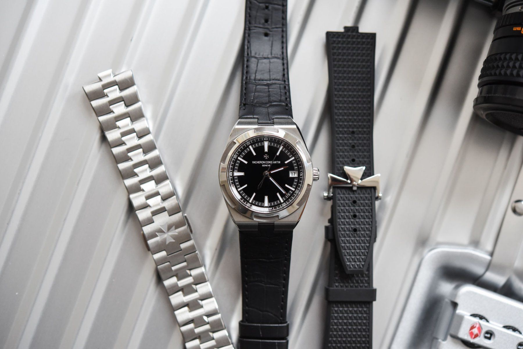 Vacheron Orologi: Vacheron Constantin Overseas 4500V – Nuovo e nell'imballaggio originale da Thalwil venduto da LeCh1ffre 2