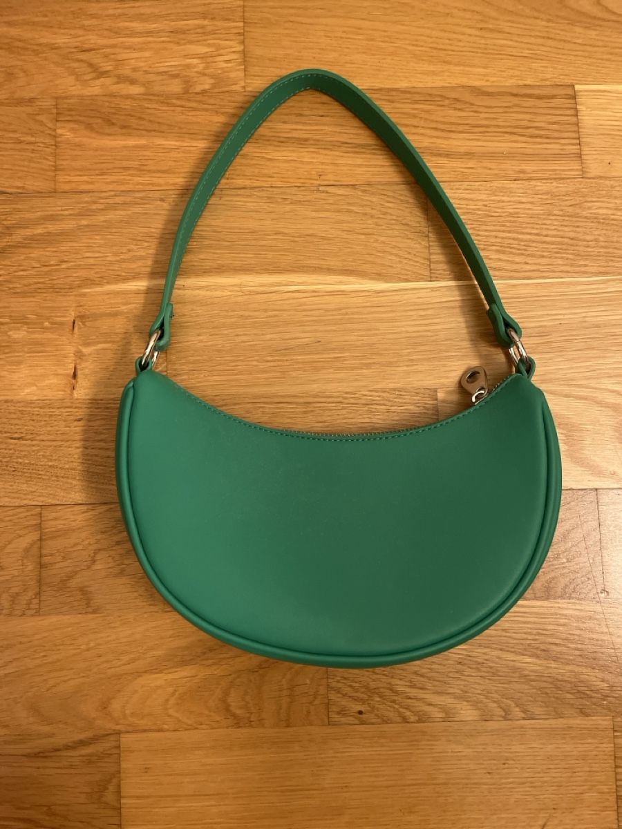 Pull&Bear Sacs femmes: Grüne Handtasche – D'occasion à Zürich par Samichlaaus