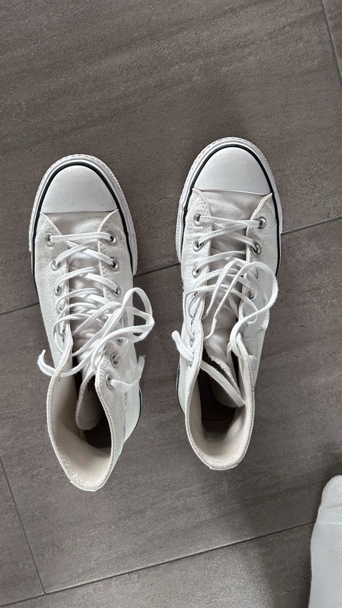 Converse Scarpe da donna: Converse Chuck Taylor Plateau weiss – Usato da Seengen venduto da nad_cn92 1