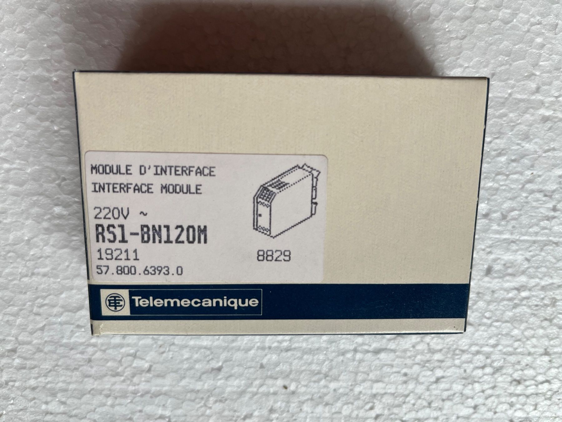 Componenti elettronici: Interface-Module Telemecanique – Nuovo e nell'imballaggio originale da Küblis venduto da hypofacto 1