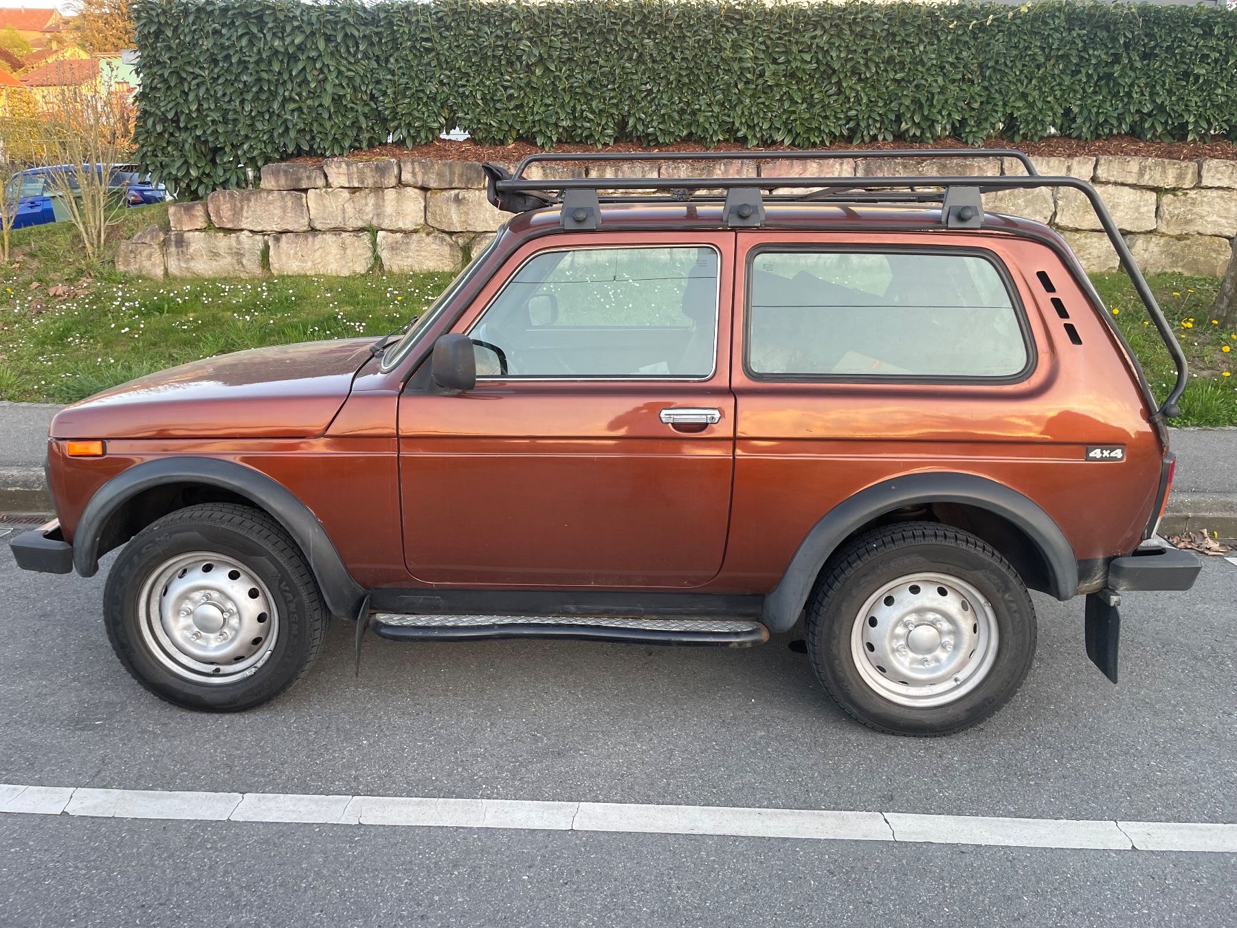 Lada Automobili: Lada Niva 23000km – Usato da Avenches venduto da sal_j62q 3