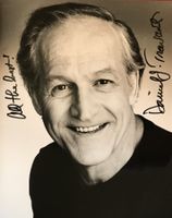 Daniel J. Travanti 1940- Autogramm signiert Foto 20x25cm