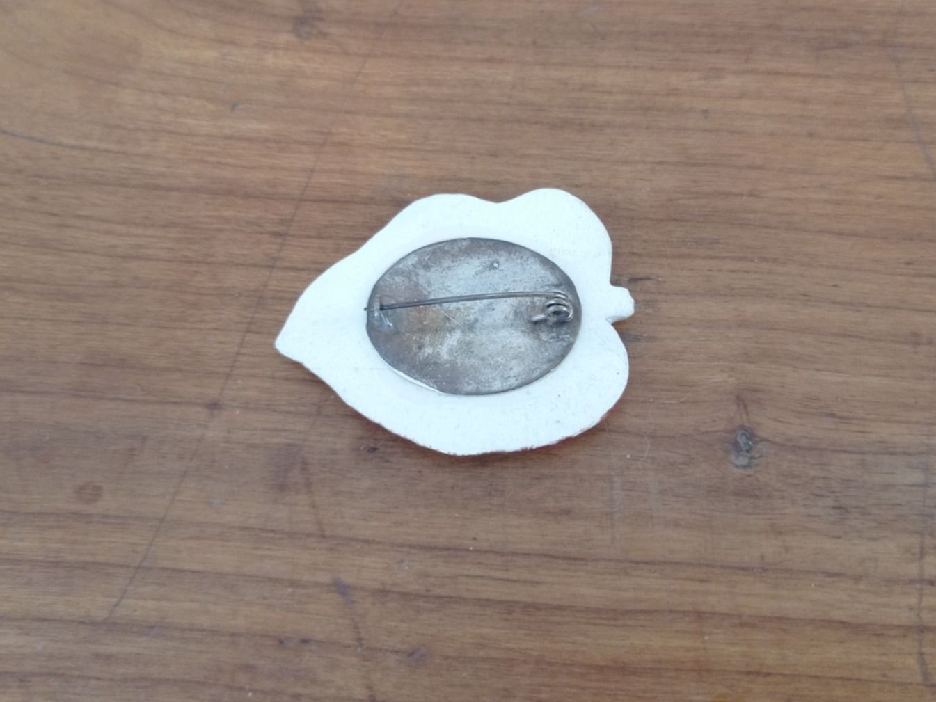Broschen & Nadeln: Broche vintage en céramique – Gebraucht aus Collombey von Anoushka83 1