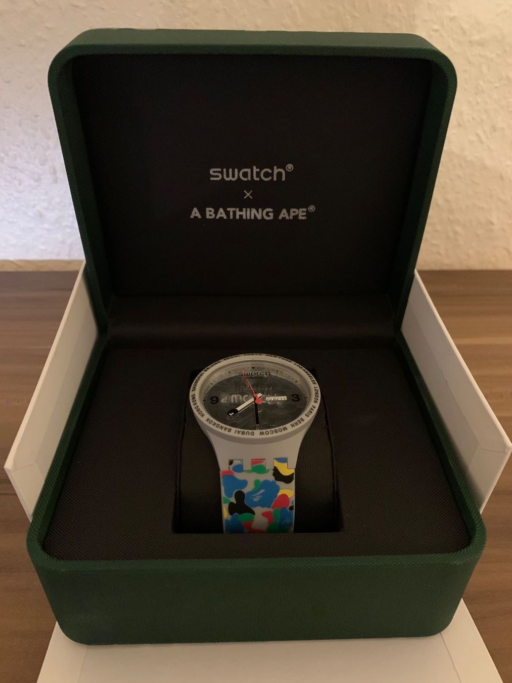 Swatch Orologi: Swatch x BAPE Tokyo Edition – Nuovo e nell'imballaggio originale da Erlach venduto da migdep985 6
