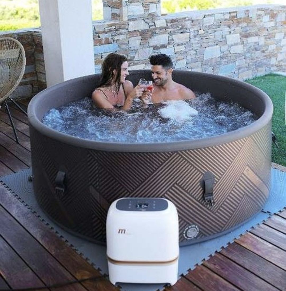 Whirlpool: MSpa Inflatable Hot Tub for 6 persons – Nuovo (secondo la descrizione) da Gland venduto da Aho3 2