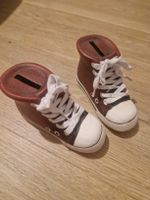 2er Set Sparschwein Turnschuhe mit Schnürsenkel