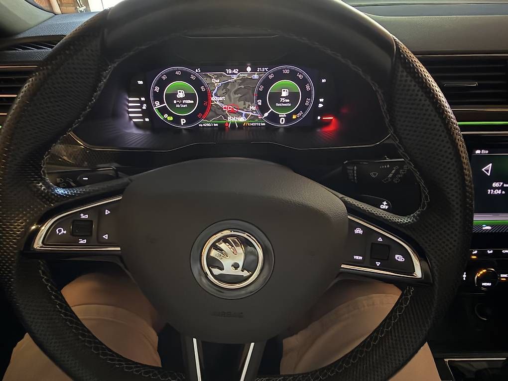 Automobili: Skoda Superb 2.0 TSI Sportline – Usato da Bad Ragaz venduto da Nikis_Markt 2