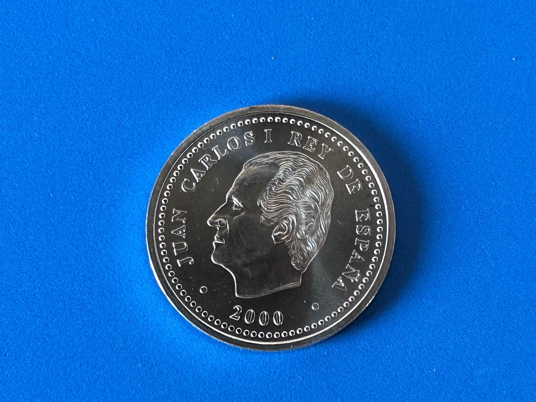 Tutti le monete: Spain - 2000 Pesetas (Charles V) 2000 – Usato da Corcelles NE venduto da AJKader 5