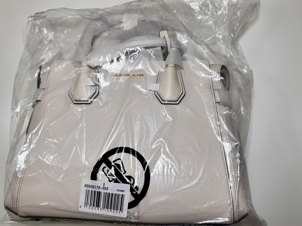 Michael Kors Lederhandtasche neu mit Etikett Top Zustand (Neu und