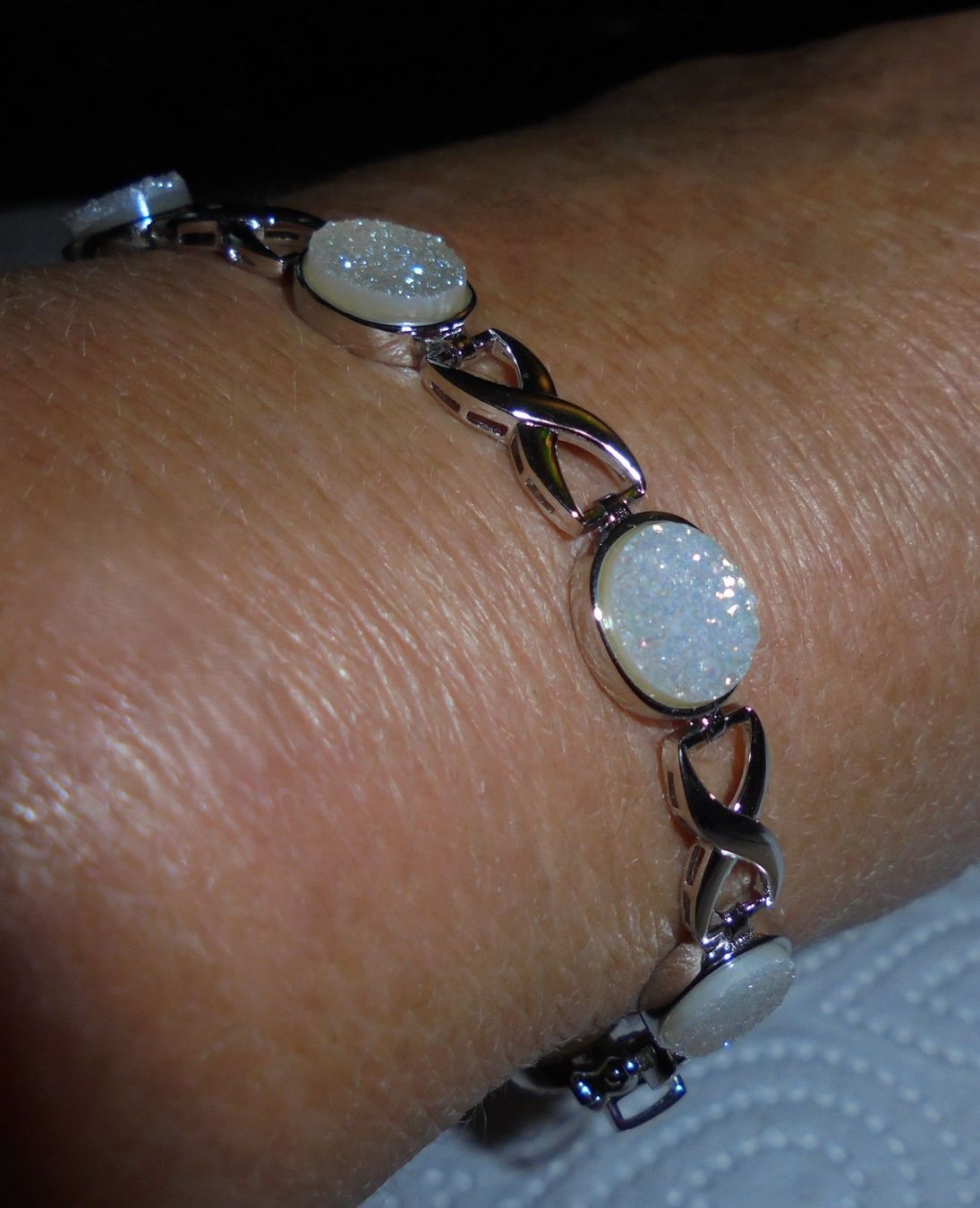 Armbänder & -reifen: Echtschmuck: Perlenschimmer-Glitzer-Quarz-Silberarmband – Neu (gemäss Beschreibung) aus Zuchwil von maumauchi