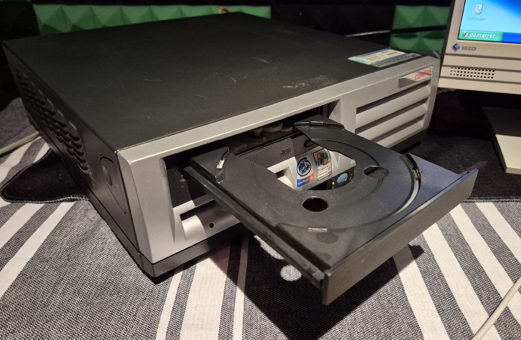 Compaq PC: Compaq Evo Pentium 4, Windows XP, vintage PC – Usato da Domdidier venduto da breathing 2