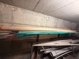 Posten mit Holz / Metallprofilen (Lot 175) 6017 Ruswil