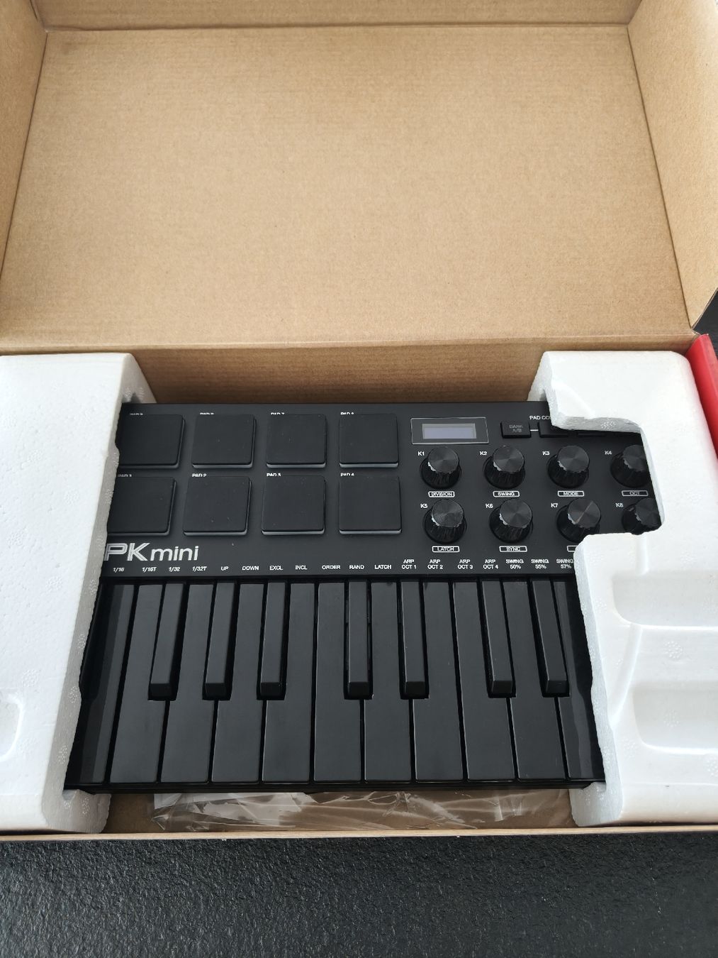 Akai Mischpulte: Akai MPK Mini - Clavier MIDI USB - Comme Neuf - Boîte – Neu (gemäss Beschreibung) aus St-Léonard von vge_vdl2 1