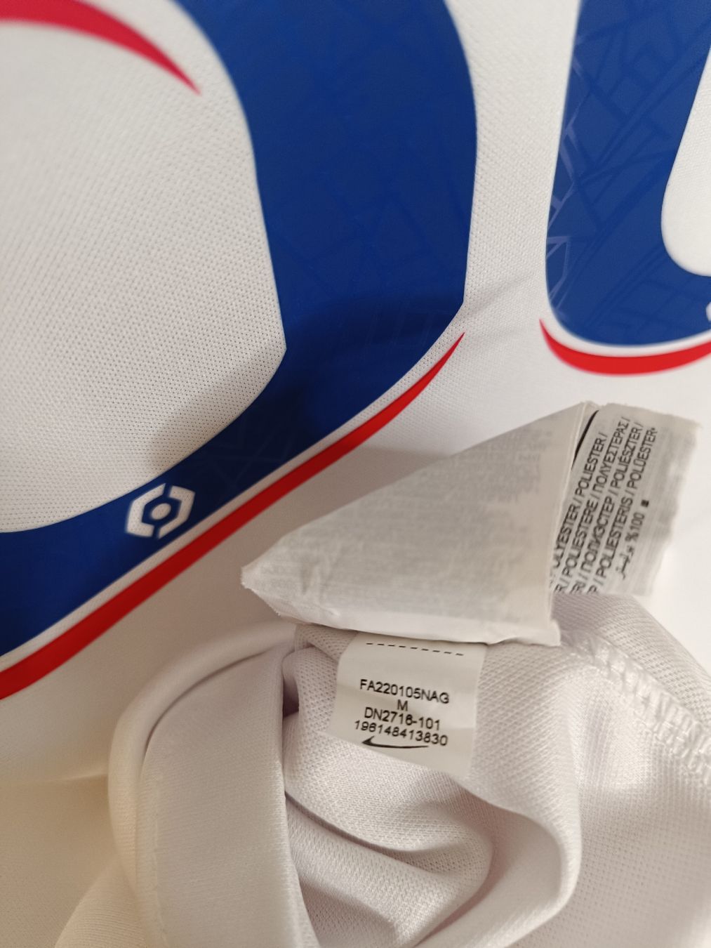 Nike Canottiere & Pantaloni: MESSI #10 Original PSG 2022-23 Third Trikot – Usato da St-Léonard venduto da SwissDealsJersey 9