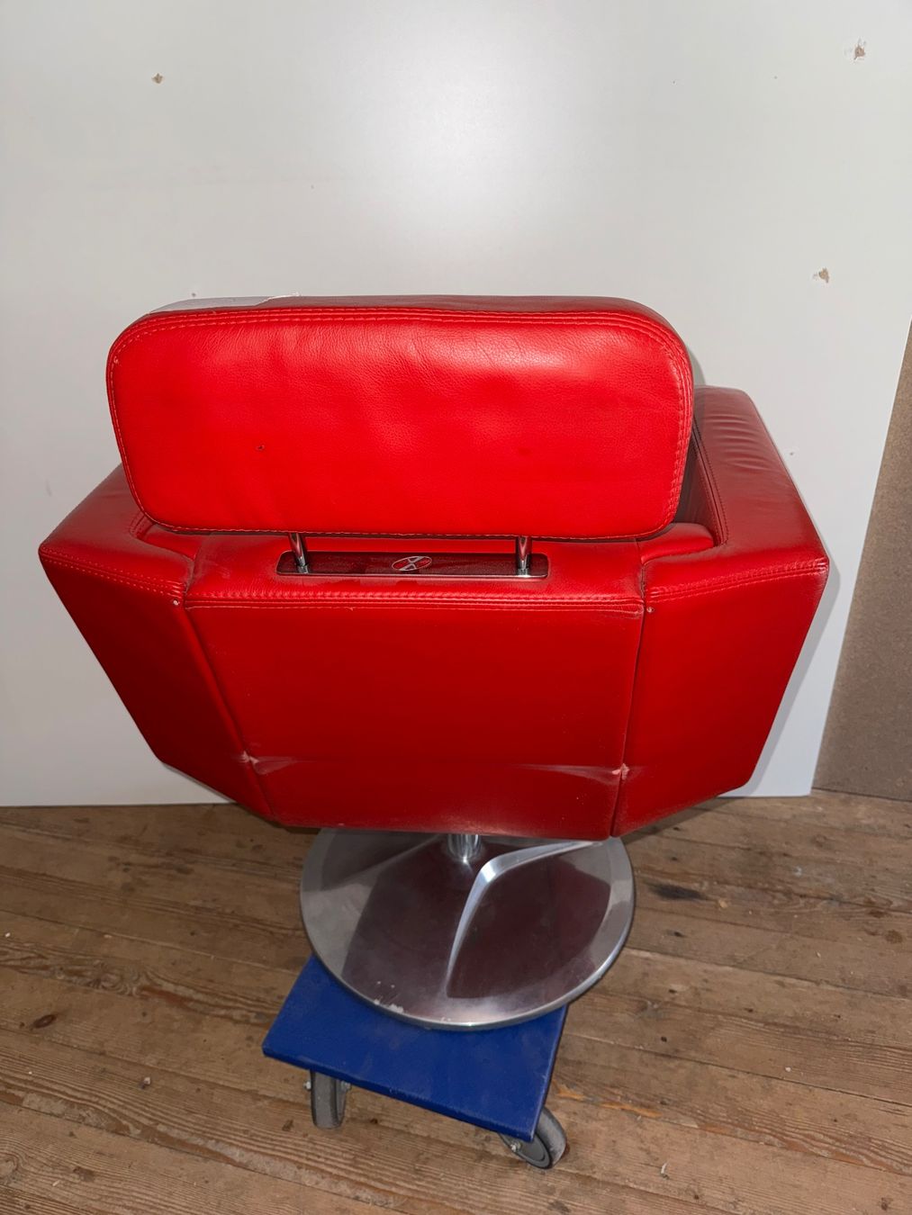 Giroflex Stühle: Stoll Giroflex 21 - 6091 Designed by Paolo Fancelli - Nr.6 – Defekt aus Aesch ZH von superpotato 3