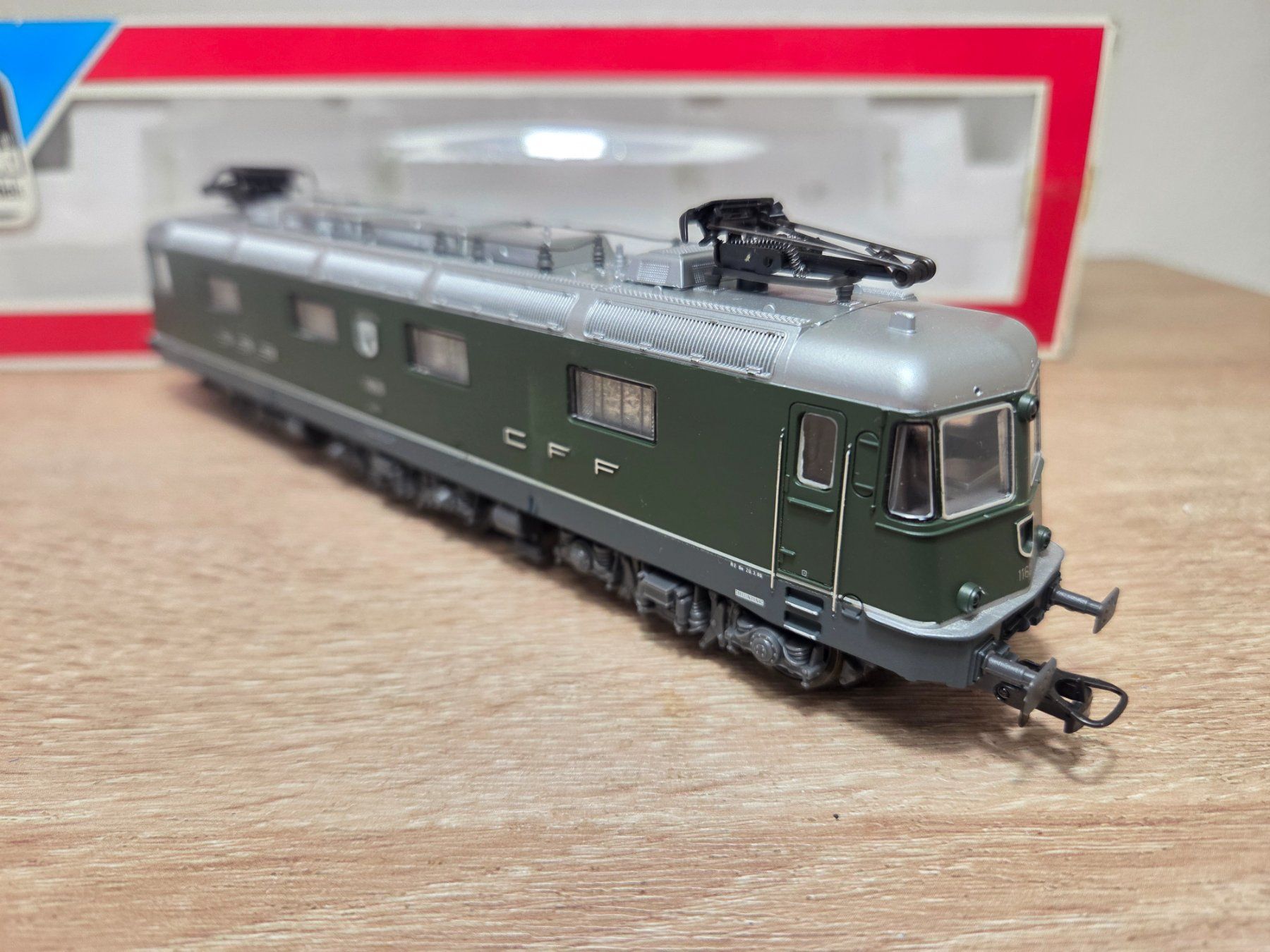 Lima Modellini di ferrovie: Lima 208184 E-Lok Re 6/6 SBB H0 – Usato da St-Aubin-Sauges venduto da Lo_Go 3