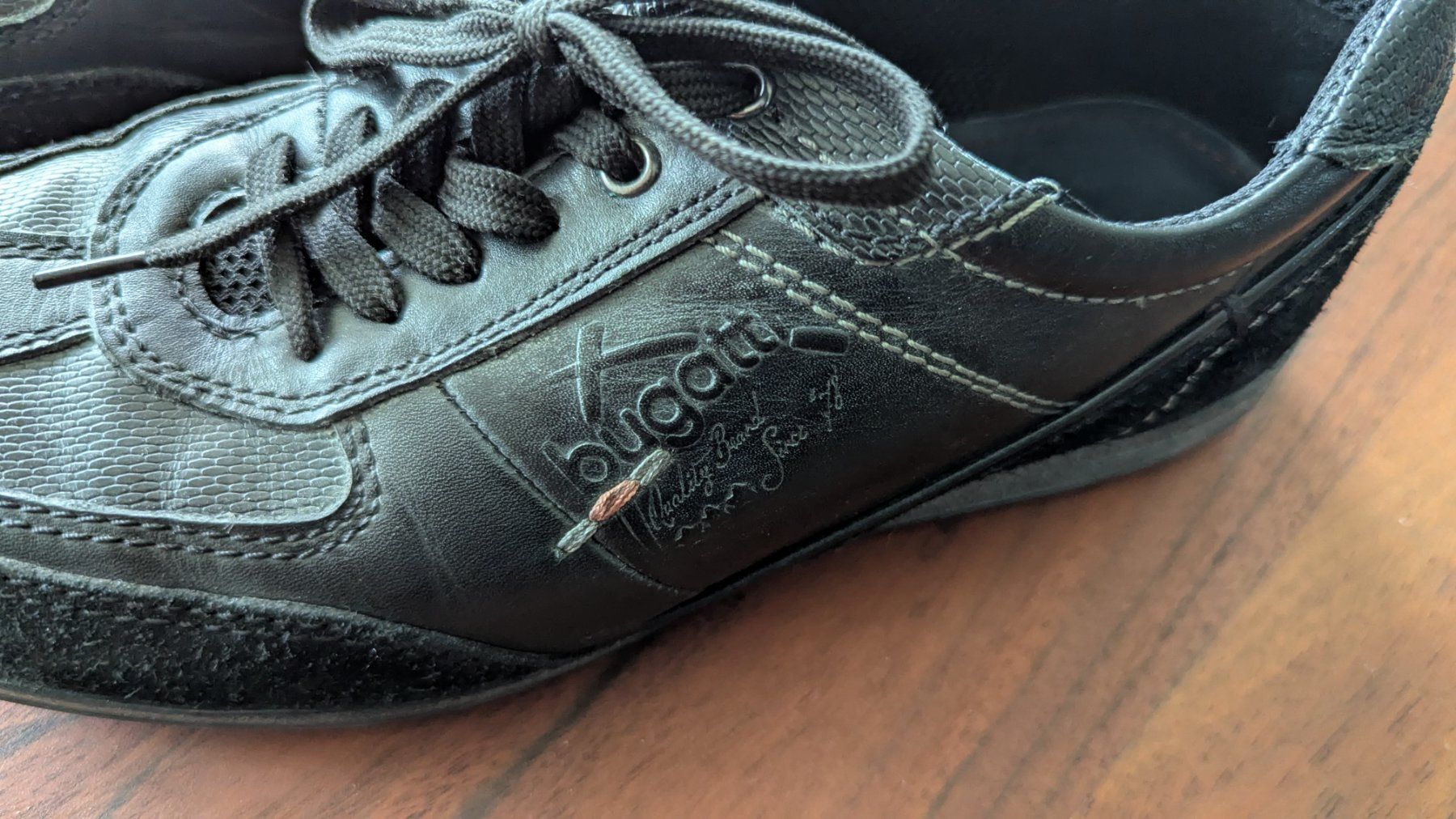 Bugatti Scarpe da uomo: Bugatti Echtleder Schuhe, Sneakers, Gr. 40, schwarz – Nuovo (secondo la descrizione) da Wichtrach venduto da itstrue 2