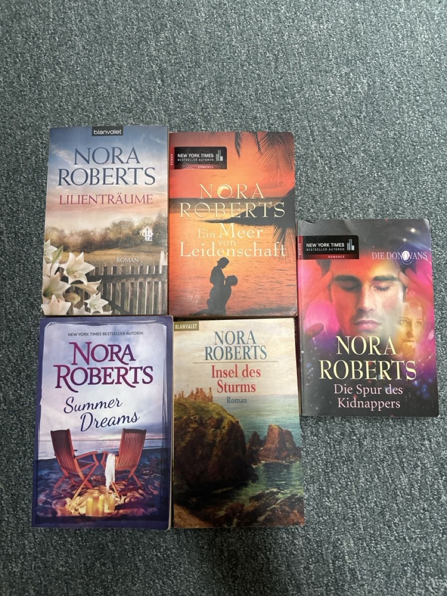 Livres: Romane Nora Roberts  – D'occasion à Baltschieder par YmroBe