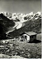 Paradis Hütte mit Berninagruppe