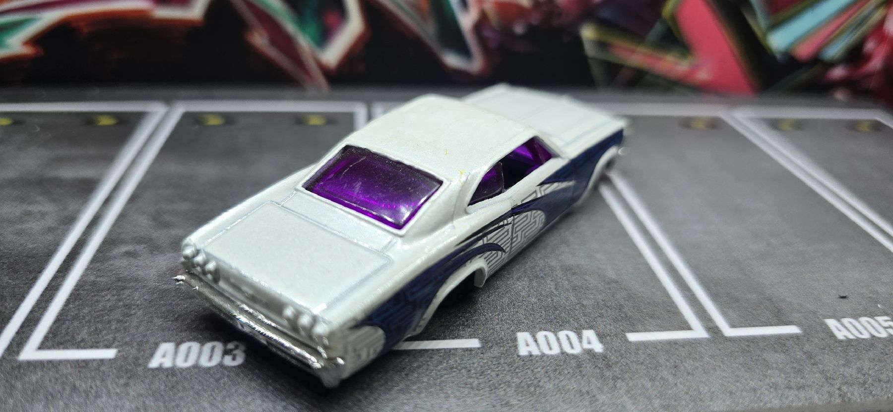 Hot Wheels Modellini d'auto: Hot Wheels Chevrolet Impala – Usato da Frauenfeld venduto da ufo_yk6c 1